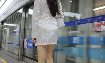 魔镜街拍 - 漫展上的女神，艾小青全套图片，告诉你什么叫‘引发轰动’！